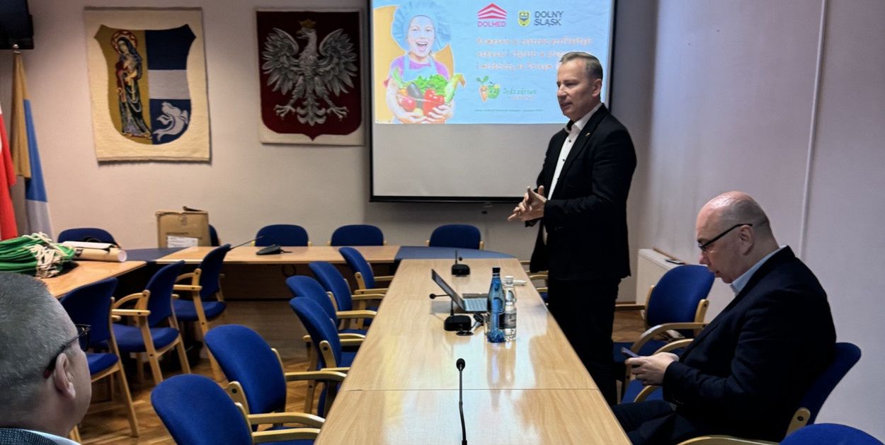 Kunice: Rozmowy o kampanii „Jedz zdrowo – żyj kolorowo”