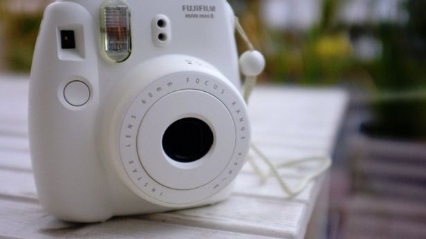 Fujifilm Instax mini 8 - maluch do fotografii natychmiastowej już w Polsce 1