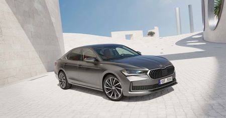 Škoda Superb z wtyczką lub mocną benzyną. Są ceny nowych wersji