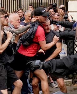 17-latek zabił trzy dziewczynki. Zamieszki i starcia z policją w Londynie