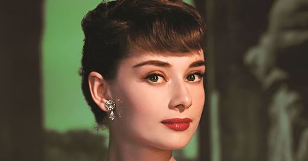 Głodowała, a potem podbiła Hollywood. Historia Audrey Hepburn