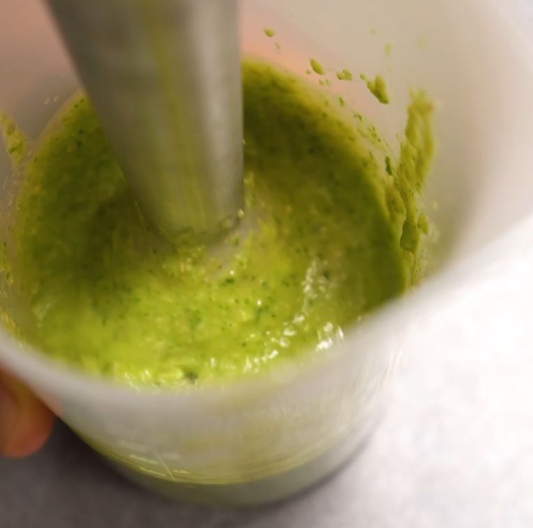 Green pesto sauce