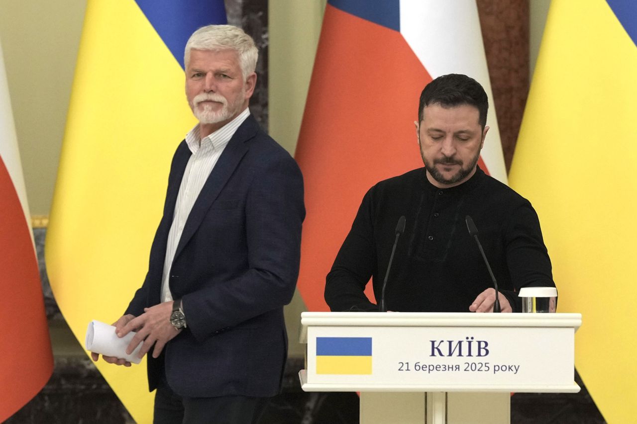 Tschechien sichert Ukraine Munitionslieferungen bis 2026 zu