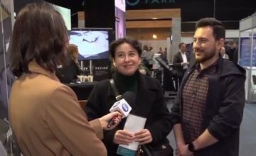 Pracownica dewelopera w "Faktach" jako klientka. "Uczestniczyła w targach prywatnie"