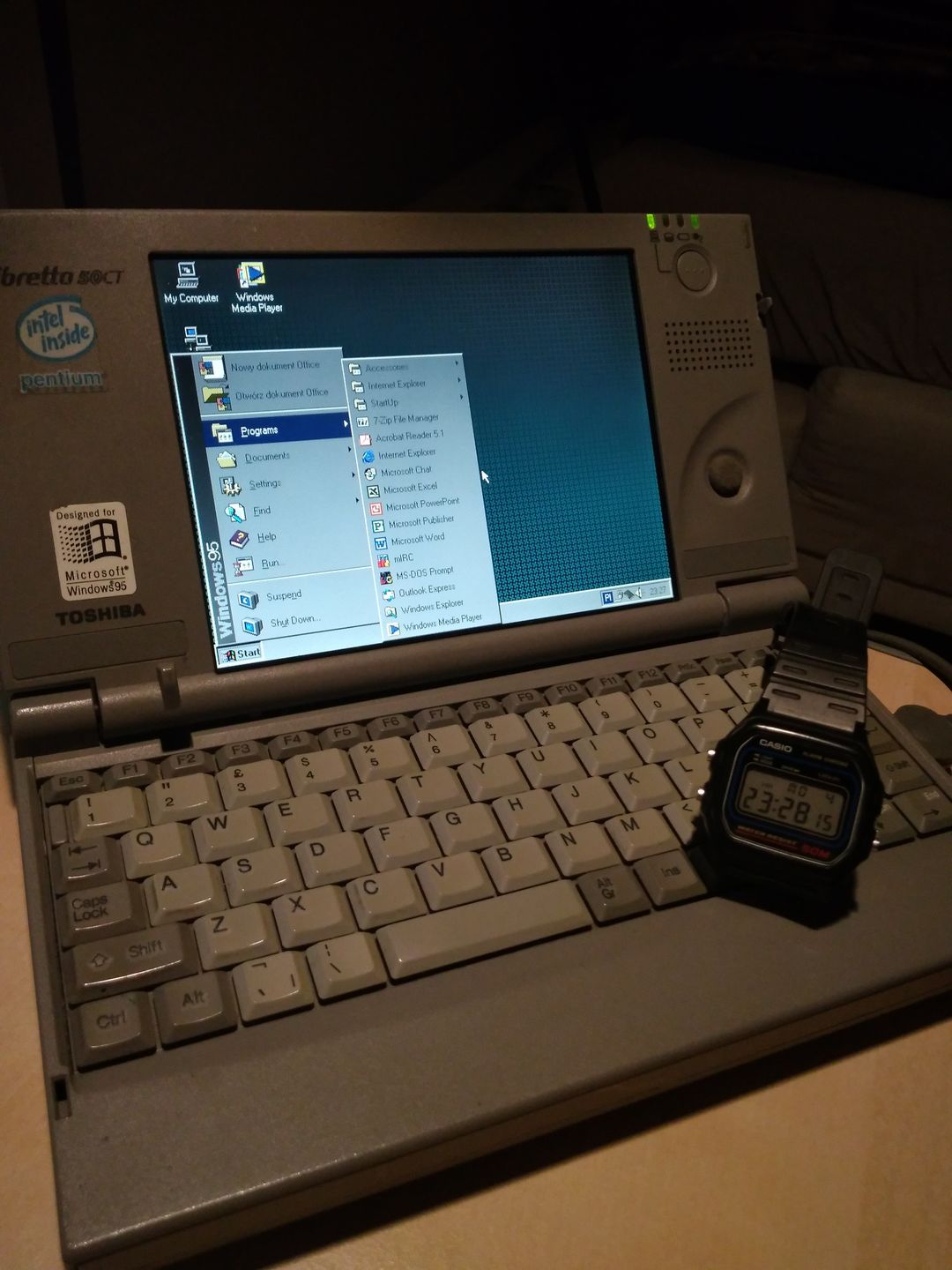 Rozmiar kasety wideo, ale tylko 16MB pamięci (fot. Kamil Dudek)