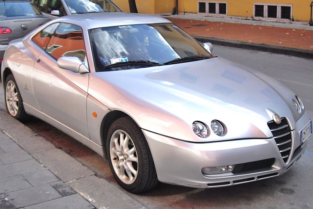 Alfa Romeo GTV 1