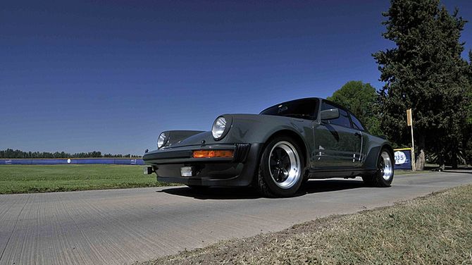 Porsche 911 Turbo (930) Steve'a McQueena wystawione na sprzedaż