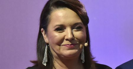 Danuta Holecka przeszła KOLEJNĄ METAMORFOZĘ! Prezentuje się w coraz to odważniejszych wydaniach... (FOTO)