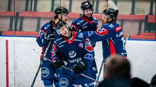 Hokeiści KH Energi Toruń pokonali GKS Katowice. Gol za golem i wielkie zdziwienie po decyzjach sędziów