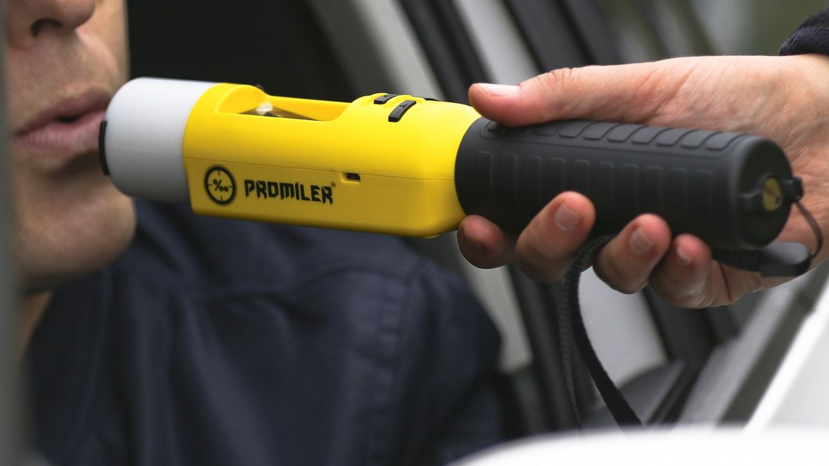 Początkujący kierowcy mają niższe limity w wielu krajach. W tej grupie mogą znaleźć się nawet osoby mające prawo jazdy krócej niż 5 lat