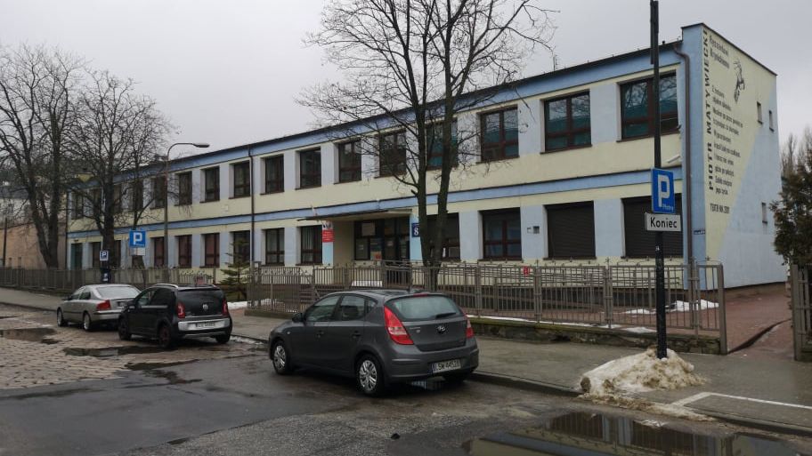 VII Liceum Ogólnokształcące przy ul. Farbiarskiej