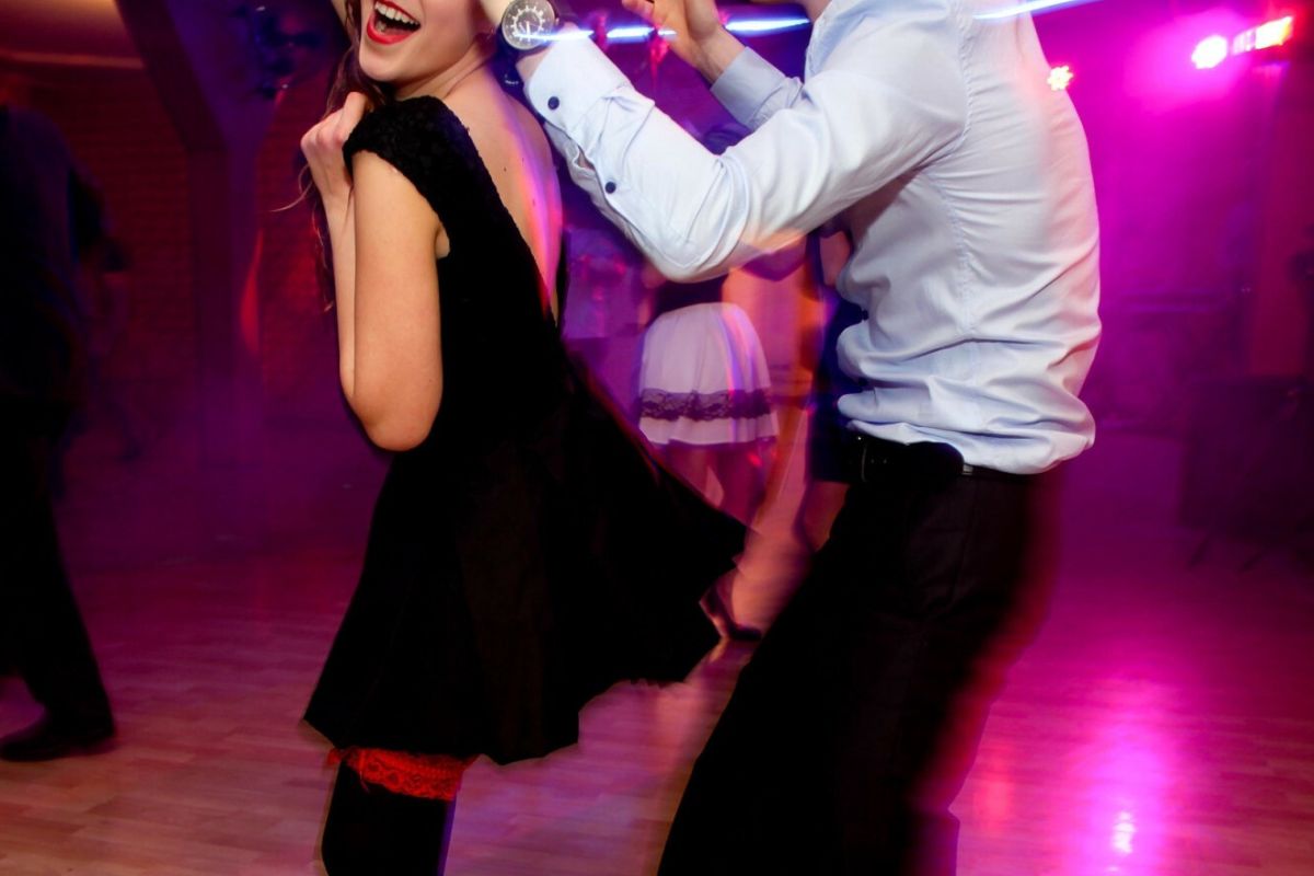 Zapłacił jej za towarzystwo na studniówce. Potem złożył propozycję