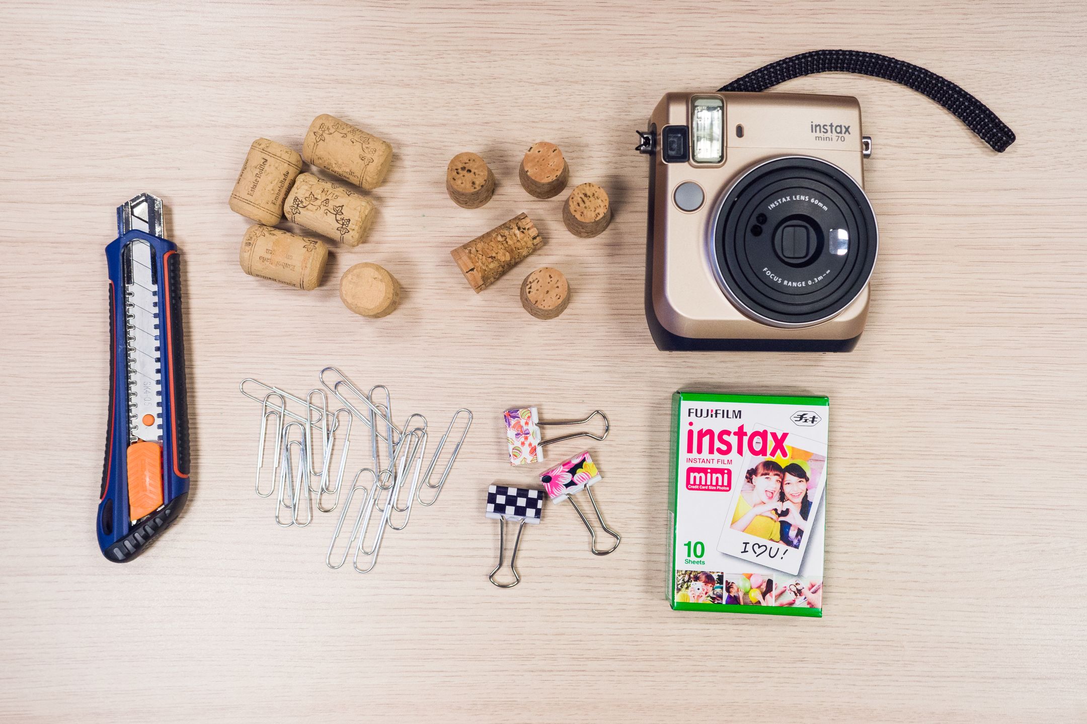 3 proste sposoby na kreatywną podstawkę do instaxów [zrób to sam] 2