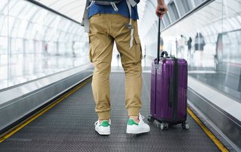 Polak zatrzymany na włoskim lotnisku. Oto co ukrywał w bagażu