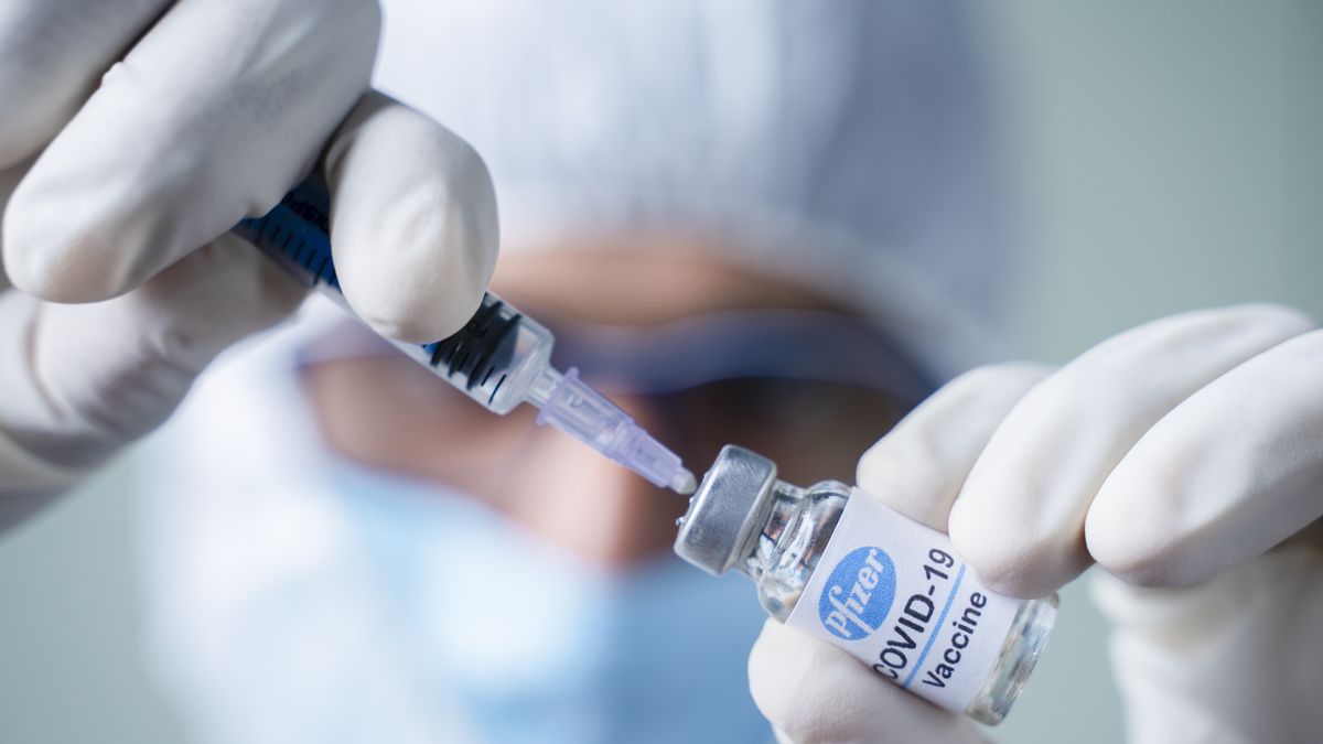 Podrobione szczepionki Pfizera pojawiły się w Polsce 