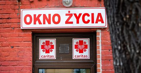 "Cud" w Piekarach Śląskich. Odnaleziono noworodka