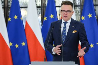 Hołownia broni nocnego spotkania z Kaczyńskim. "Znaleźliśmy się w trudnym położeniu"