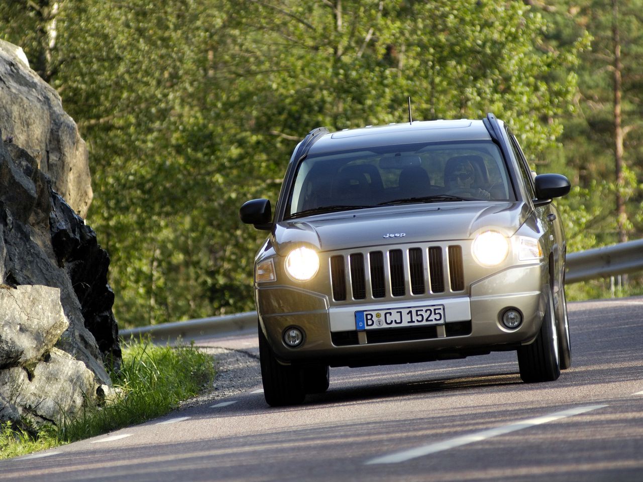 Jeep Compass może się komuś podobać. Zwłaszcza jego cena.