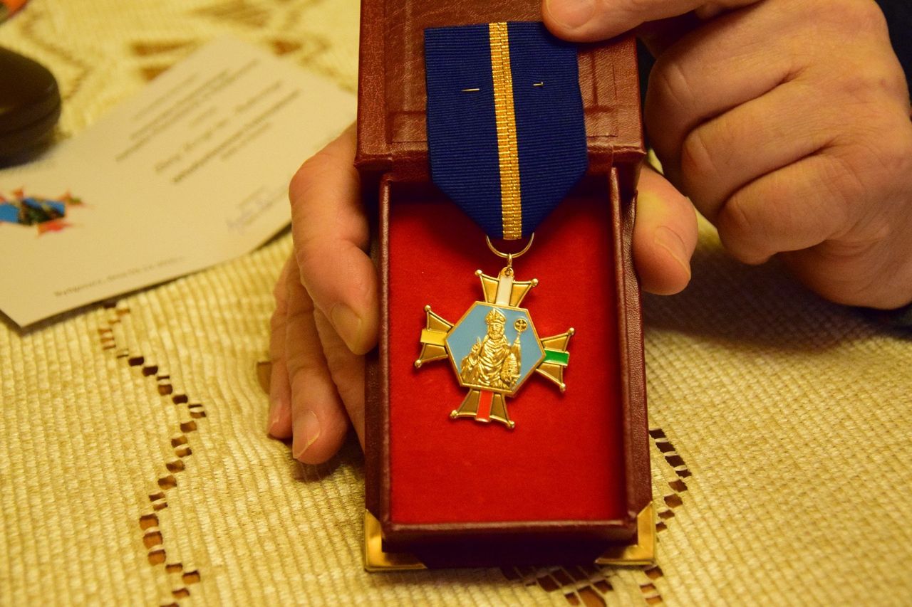 Żnin: Pszczelarze uhonorowani Krzyżami św. Ambrożego