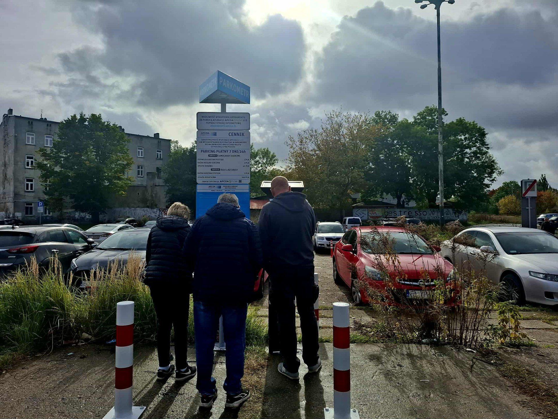 Strefa płatnego parkowania przy Górniaku.
