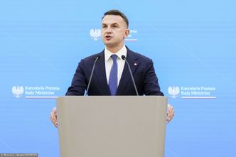 Sprzedaż kluczowej działki pod CPK. Rzecznik rządu zabrał głos