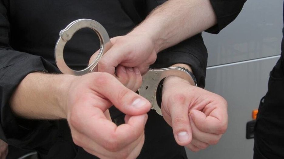 Mężczyzna usłyszał łącznie 10 zarzutów.