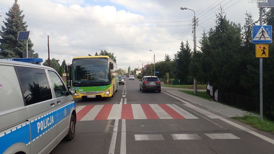 Mysłowice. 12-latek, który wjechał wprost pod autobus, może mówić o wielkim szczęściu.
