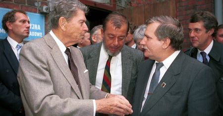 30 lat po 4 czerwca 1989 r. Były ambasador USA: Dokąd zmierzacie, Polacy?