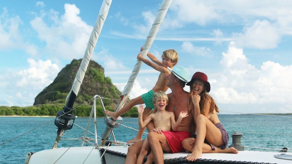 Ania i Bartek wraz z synami od kilku lat żyją na trimaranie