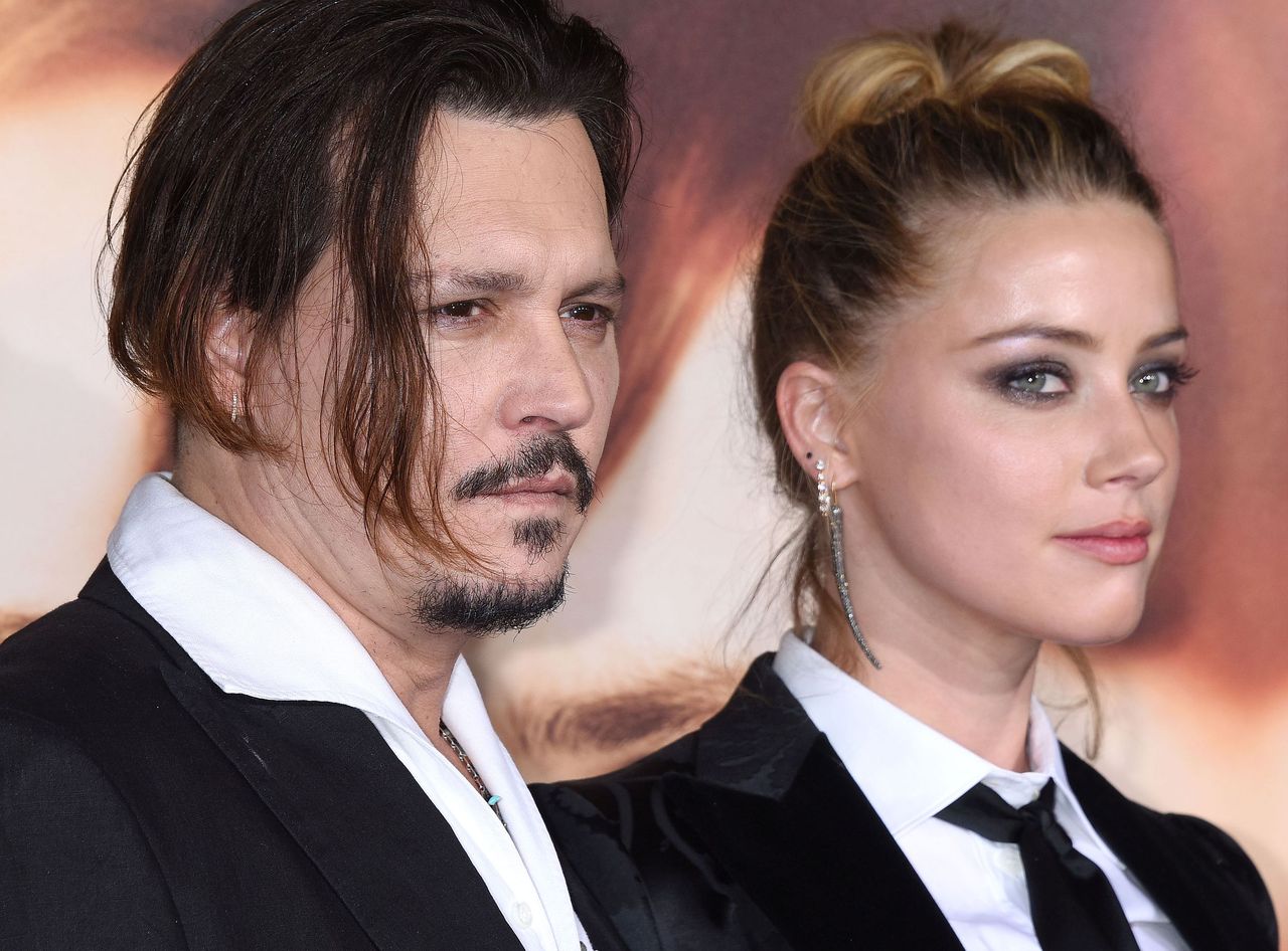 Johnny Depp znowu przerobił tatuaż byłej żony. Cztery litery, a tyle możliwości