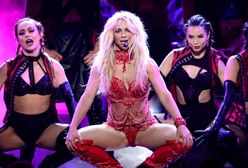 Britney Spears zrobiła striptiz na scenie!