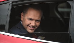"FAZ" o Nawrockim: Dosięgła go własna przeszłość