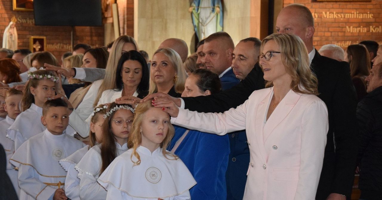 Pierwsza komunia święta odbyła się w kościele św. Antoniego w Zduńskiej Woli