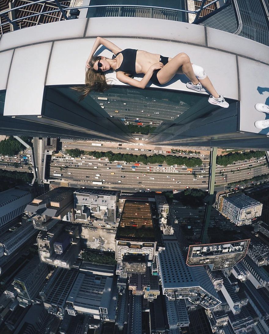 Szalona Rosjanka i jej niesamowite selfie. Od tych widoków może zakręcić się w głowie! 3