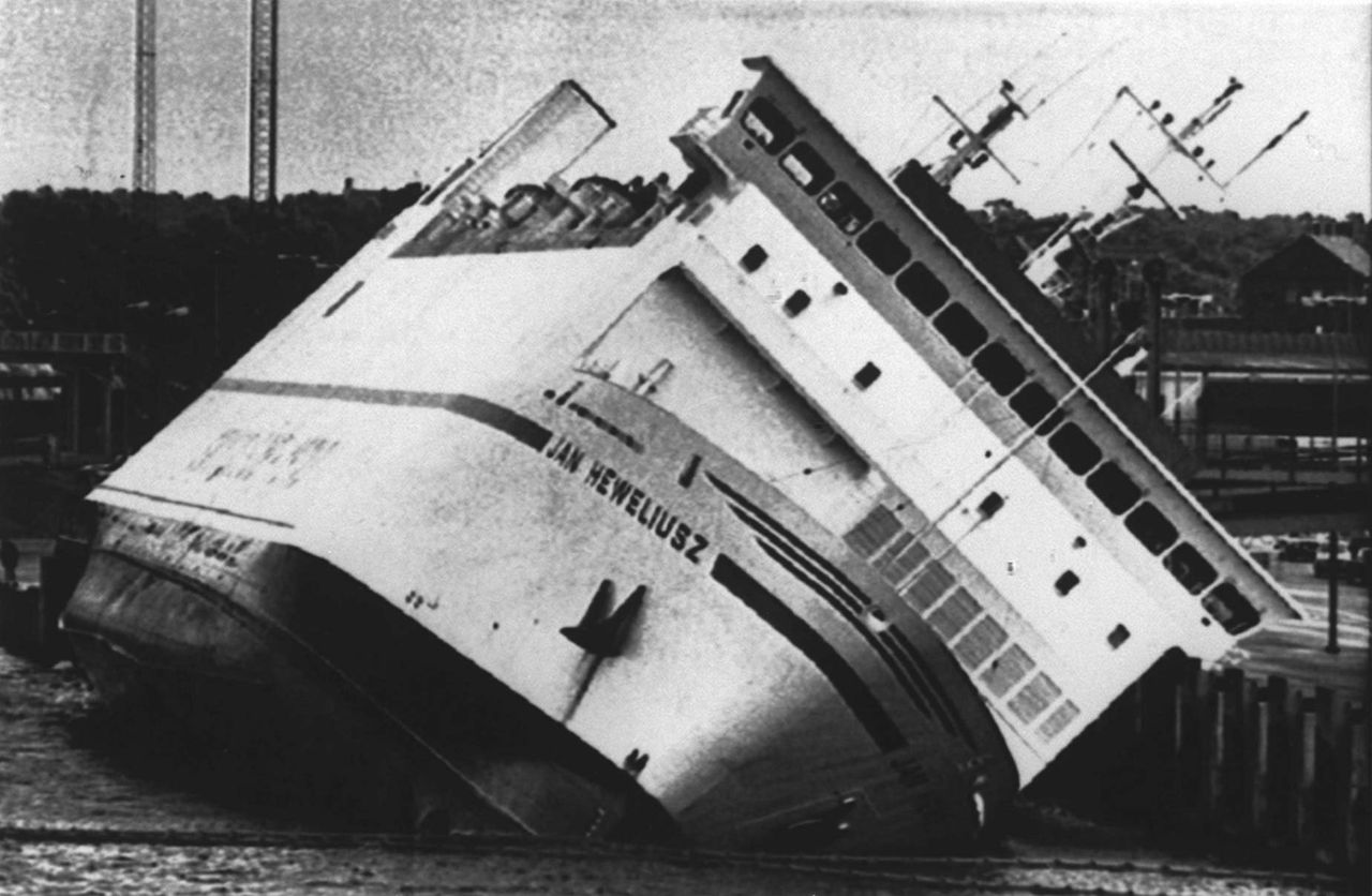 Nowa teoria o katastrofie promu Jan Heweliusz. "Chcieli sobie ułatwić życie"