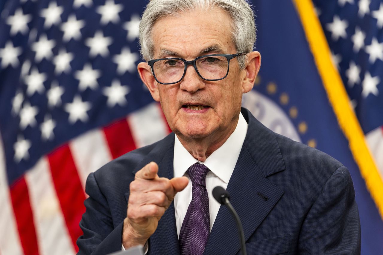 Trump naciskał na obniżkę stóp procentowych. Oto co zrobił Fed