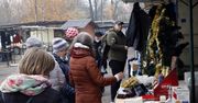 Grudziądz: Lampki, Mikołaje, choinka... Tak wyglądał handel na listopadowym Pchlim Targu