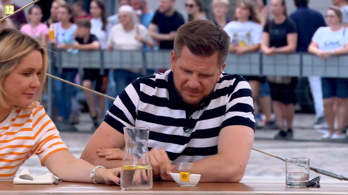 Filip Chajzer grymasił przy stole. Magda Gessler skarciła go przy gościach
