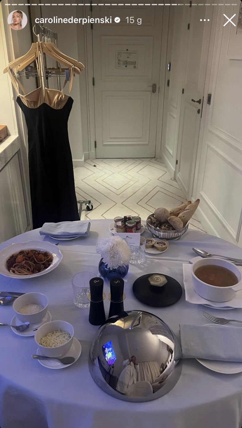 Caroline Derpieński melduje się w Cannes