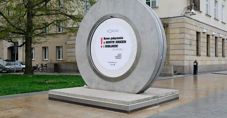 Przez ten PORTAL możemy przenieść się do Wilna, Dublina i Międzynarodowej Stacji Kosmicznej. Dziś kolejne miasto