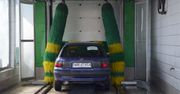 Niedomyte auto po myjni automatycznej? Można to reklamować