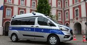 Poznańska policja otrzymała radiowóz za 300 tys. zł. Ma pomóc w walce ze smogiem