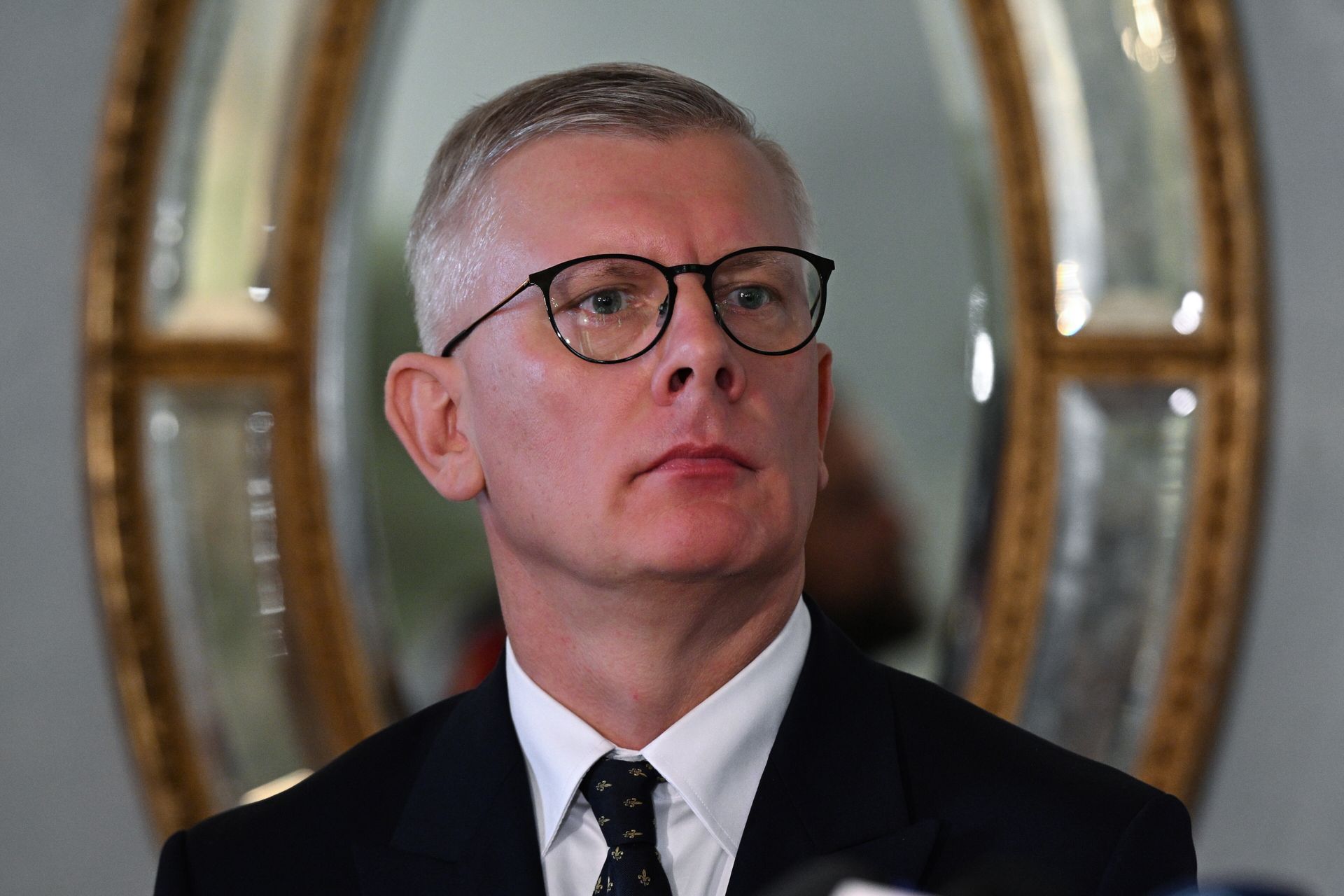 wiadomości,aktualności,WP Wiadomości Komunikat BBN o akcji wojska: Prosimy o zachowanie spokoju