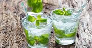 Co się stanie, jeżeli będziesz pić jedną szklankę wody z listkami mięty dziennie?