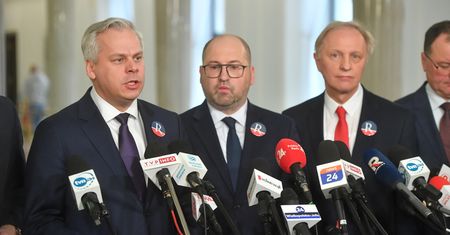 Był w partii z Bielanem. "Ich jedynym spoiwem jest kasa"
