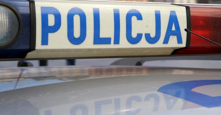 Warszawa. Brutalnie znęcał się nad patnerką. Groził, że zabije i obleje kwasem