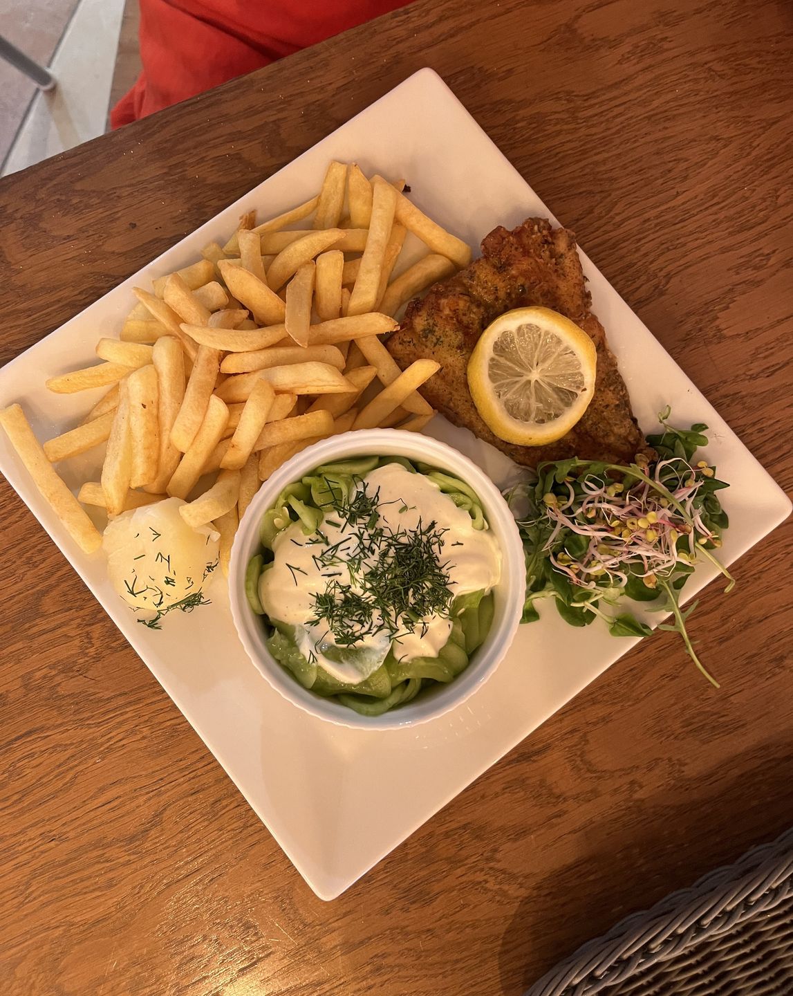 Obiad w Stegnie - ryba króluje na talerzu