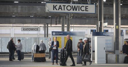 Nowe windy na dworcu w Katowicach. Sześć dźwigów już działa. "Rozwiązanie poprawi obsługę mieszkańców i podróżnych"