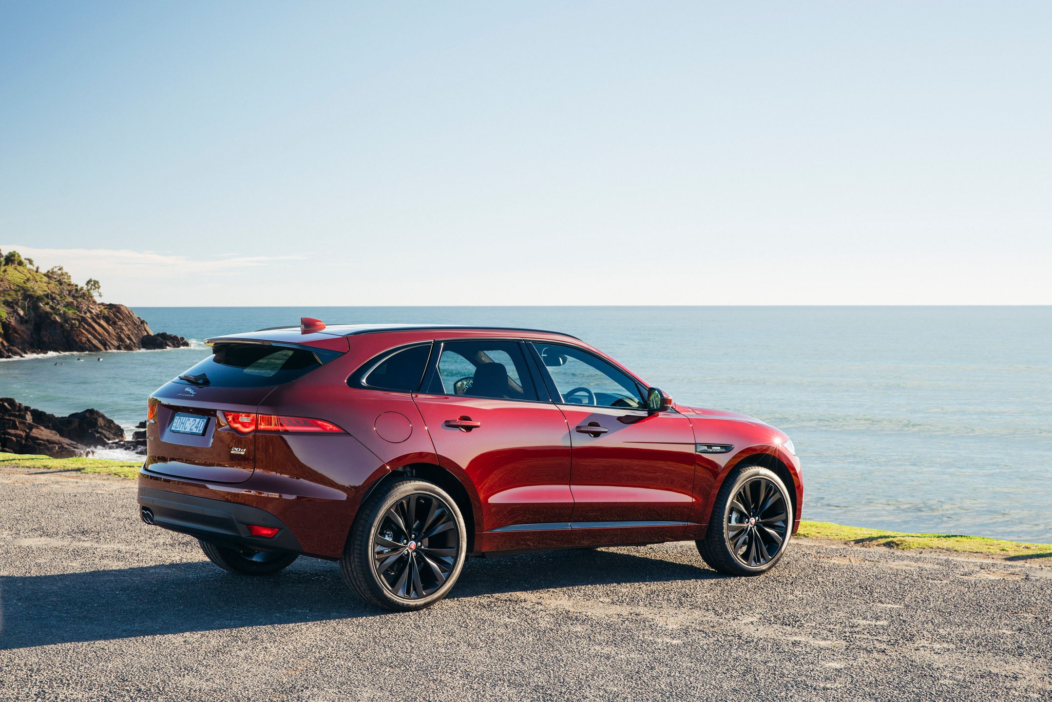 Jaguar F-Pace 10