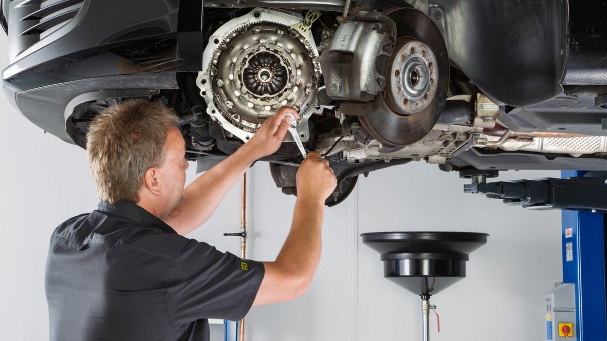 Wymiana koła dwumasowego na nowe nie zawsze pomoże wyeliminować hałasy i wibracje. Są sytuacji, gdy dopiero wtedy okaże się, że problem leży gdzie indziej